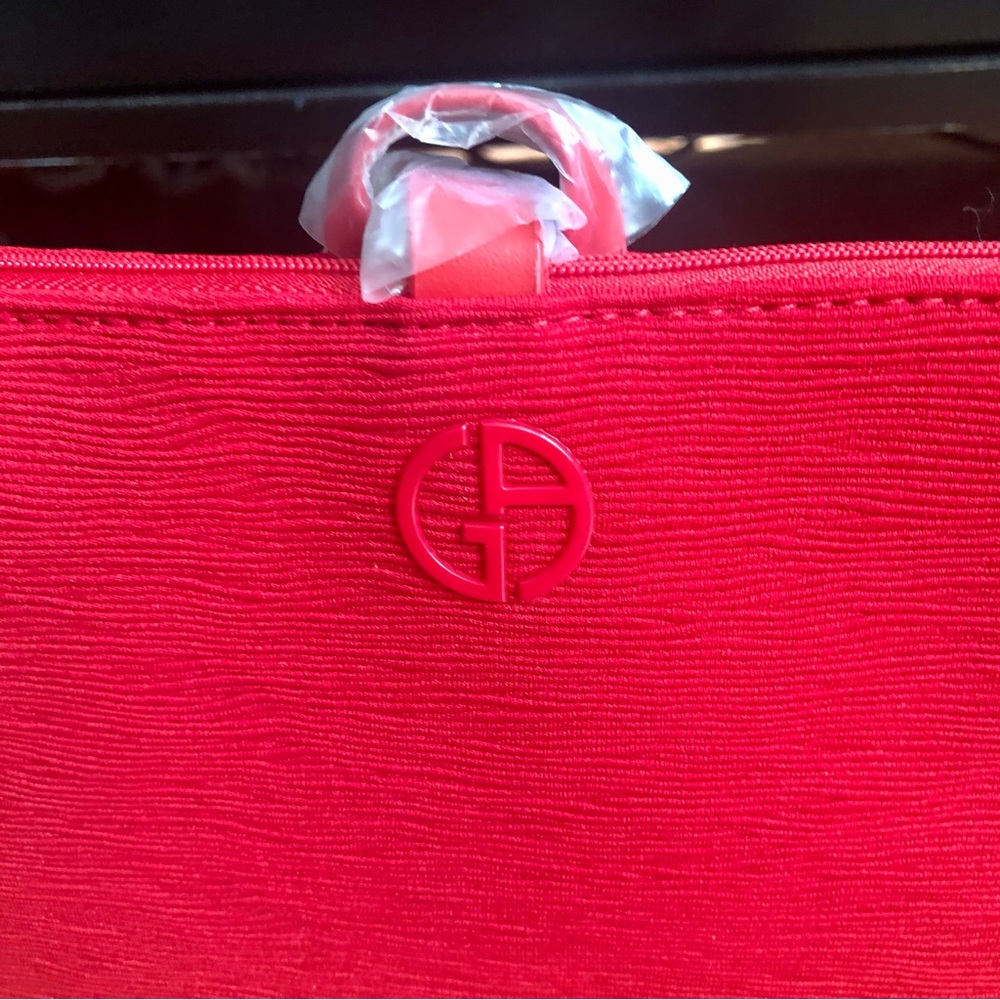 Giorgio Armani Engine Red Textured Recycled Plastic Zip Cosmetic Pouch NWT - Picture 2 of 10